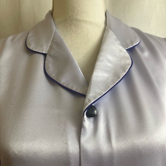 Custom made silk pajama 
Size small - Picture 2 of 6